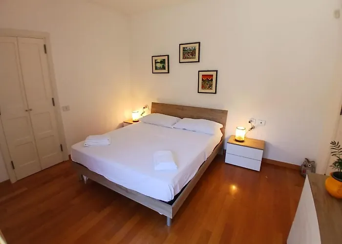 Luce, Silenzio Ed Eleganza Nel Cuore Di - 2 Da Letto Appartement *